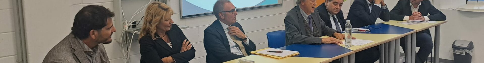 Busto Arsizio accende i riflettori sul lavoro: nasce il Job Club Filiurbani